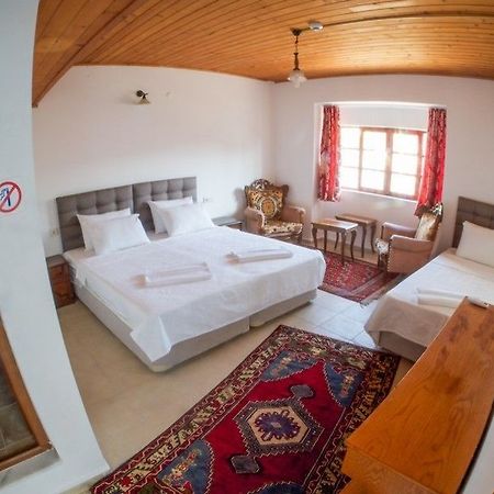 セルチュク アリババズ ハウス Bed & Breakfast エクステリア 写真