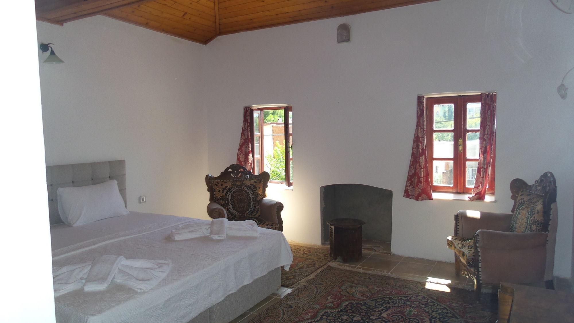 セルチュク アリババズ ハウス Bed & Breakfast エクステリア 写真